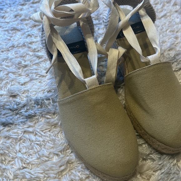 Gaimo made in Spain lace up Olive green wedges size 38 US 7 - Picture 2 of 8